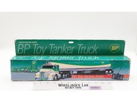 Remote Controlled BP Toy Tanker Truck 1998 BP Inc 1:36 Scale Toy Truck