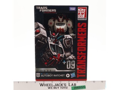 Ratchet 09 Transformers WFC Studio Series Gamer Edition Hasbro Figure NEW SEALED