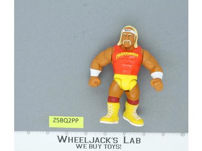 Hulk Hulkamania WWE Retro Mattel Action Figure