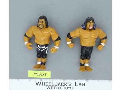Headshrinkers Fatu & Samu 100% Complete 1993 WWF Wrestling Hasbro Action Figures