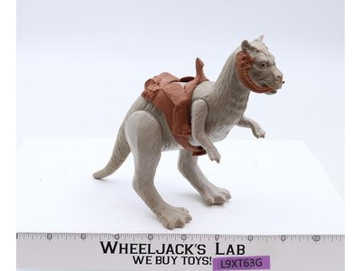 Tauntaun CLOSED BELLY W/SADDLE 1979 ESB Star Wars Vintage Action Figure
