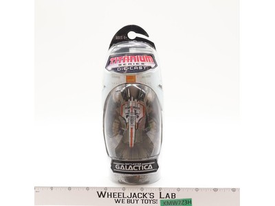 Classic Colonial Viper Battlestar Galactica Die-Cast 2006 Hasbro NEW SEALED