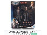 Harvey Dent No. 054 Batman The Dark Knight Mafex Action Figure NEW SEALED