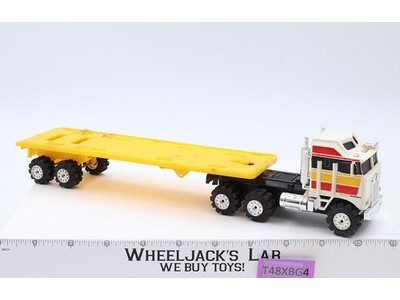 Stomper Road Kings Semi White w/ Yellow Flatbed Trailer 1980's Schaper Vtg WORKS