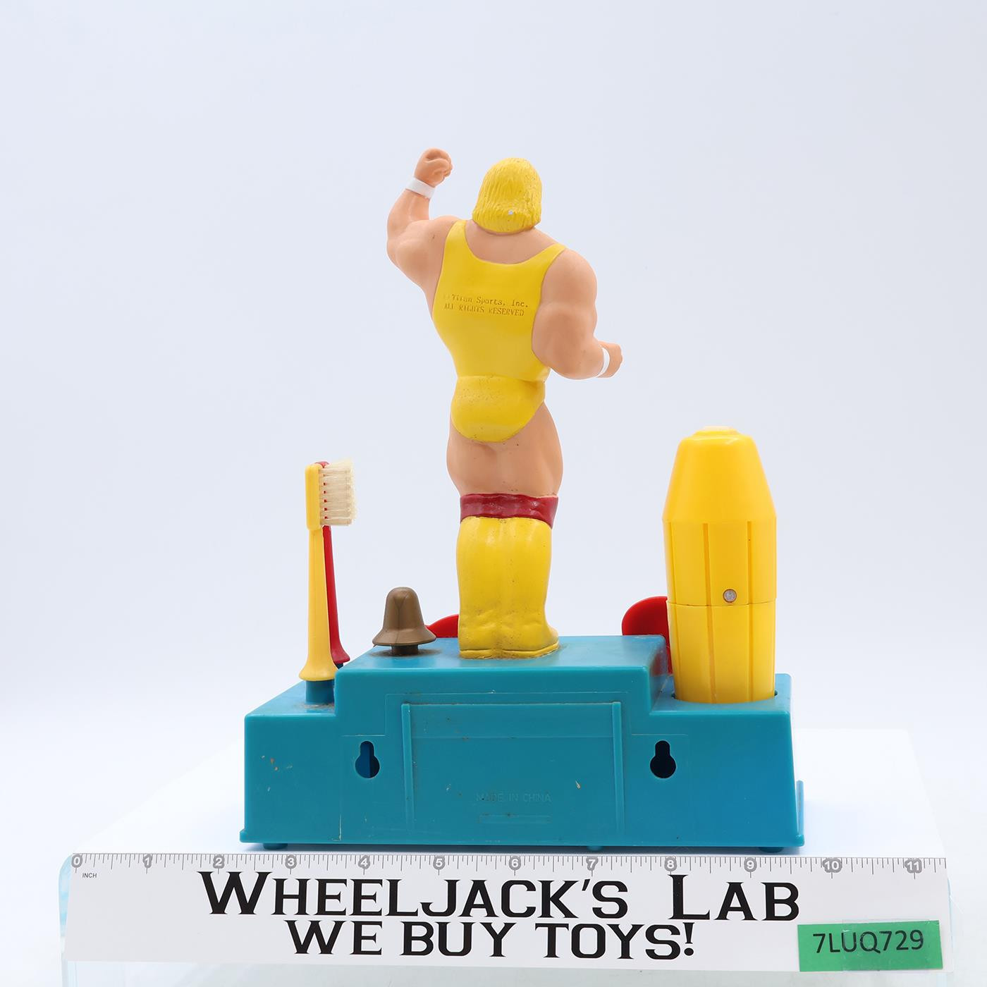 Hulk Hogan Talking Toothbrush WWF Wrestling 1991 Janex Vintage