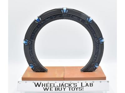 Star Gate Ring Complete BAF Stargate Atlantis Diamond Select Toys