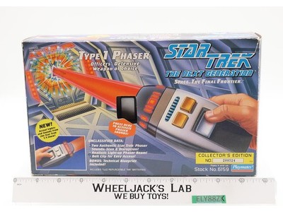 Type 1 Phaser Star Trek Next Generation 1994 Playmates Action Figure Toy