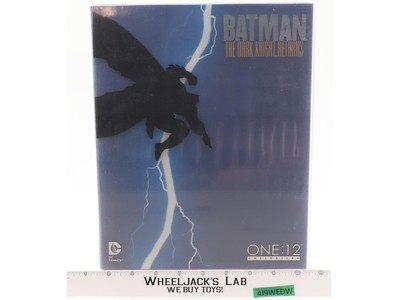 Batman The Dark Knight Returns DC 2014 Mezco One:12 6" Action Figure NEW MIB