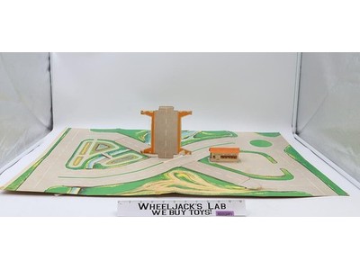 Matchbox Roadway Series R-1 R-2 R-3 Fold Away 1968 Lesney Carded Pop-Up Dioramas