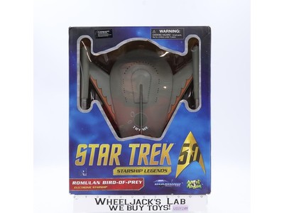Romulan Bird of Prey Star Trek 2016 Diamond Select Toys Action Figure Vehicle