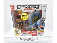 Hot Shot W/Mirage Deluxe Class Cybertron 2005 NEW MISB RID Transformers Hasbro