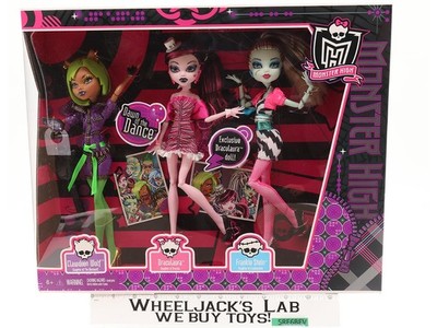 Clawdeen Wolf Draculaura Frankie Stein Monster High Dawn of the Dance Mattel NEW