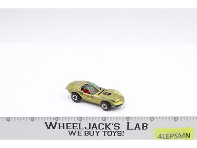 Custom Mako Shark GOLD Johnny Lightning 1969 Topper Redline Hot Wheels