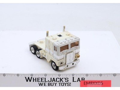 Ultra Magnus CAB ONLY 1986 G1 Transformers Freightliner COE Action Figure