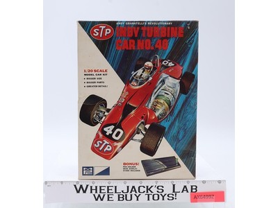 Andy Granatelli's Revolutionary Indy Turbine Car No.40 1967 MPC 1/20 Model Kit