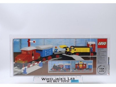#7720 Diesel Freight Train AFA GRADED 75+ Vintage 1980 Lego Train System