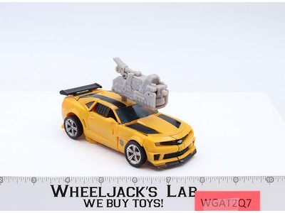 Deluxe Class Bumblebee Complete Transformers Dark of the Moon DOTM 2011 Hasbro