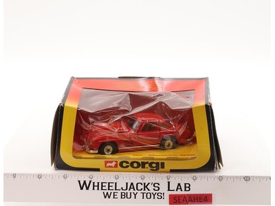 #802 Red Mercedes Benz 300SL Gullwing 1981 Corgi 1/36 Scale Vintage MIB