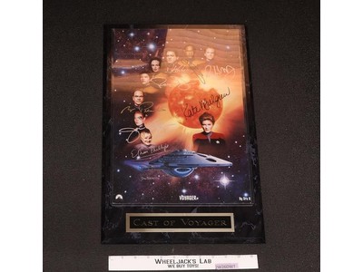 Cast of Star Trek Voyager AUTOGRAPHED Plaque 8 Signatures Mulgrew/Picardo/Ryan