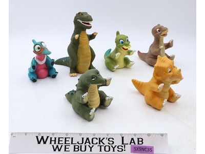 Lot of 6 Dinosaurs from The Land Before Time 1988 Amblin Pizza Hut Puppets