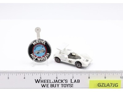 Chaparral 2G White Enamel 1969 Redline Hot Wheels Mattel RL w/ Wing & Button