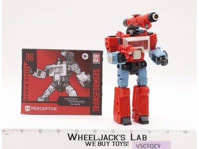 Perceptor 86-11 100% Complete Transformers Studio Series 2022 Hasbro Figure