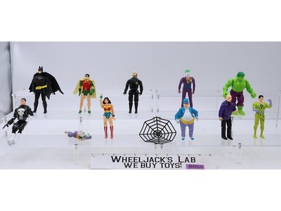 Lot of 11 Super Heroes and Villains Marvel DC Comics 1980s-90s Action Figures