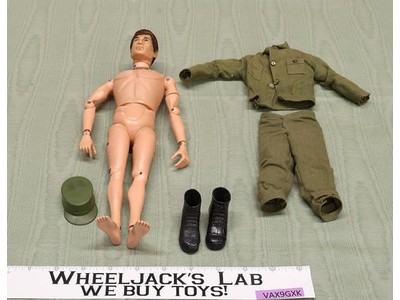 Man of Action Adventure Team Flocked Brown Hair GI Joe 1970 Hasbro 12" Figure