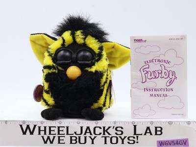 ELECTRONIC Furby Bumble Bee Model 70-800 W/ Instructions Tiger Electronics 1999