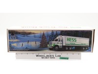 Semi-Truck Toy Truck Bank 1987 HESS Vintage Vehicle NEW MIB