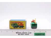 8-Wheel Crane No. 30 Original Box Lesney Matchbox 1960's Green Orange England