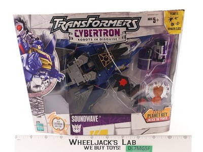 Soundwave Transformers Cybertron 2006 Hasbro Action Figure NEW SEALED