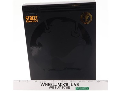 Gomez Street Edition 2019 Mezco One:12 6" Action Figure NEW MIB