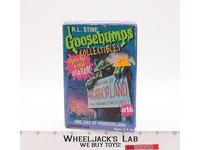 One Day At Horrorland RL Stine Goosebumps #16 1996 Parachute Press Figure NEW