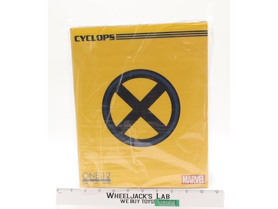Cyclops Marvel Comics 2019 MEZCO ONE:12 Action Figure NEW MIB