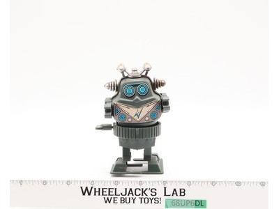 No. 1178 Mechanical Swivel Robot 1960-70s JSNY Hong Kong Vintage Wind-Up Robot