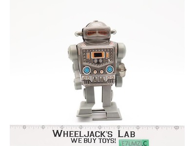 No. 2121 The Robot Captain Yone Japan Tin Clockwork Wind-Up Robot