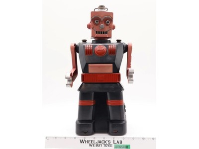 Battery Operated Electric Robot 1950s Louis Marx Vintage 14" Robot
