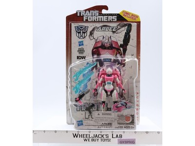 Arcee Transformers Thrilling 30th Generations 2014 Hasbro Figure NEW SEALED