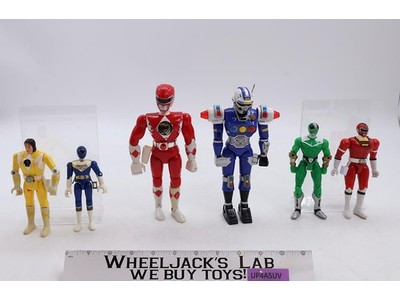 Lot of 6 Power Rangers Figures 1996 Action Figure Bandai