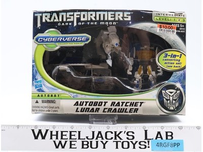 Ratchet Lunar Crawler Transformers DOTM Hasbro Action Figure NEW MISB SEALED