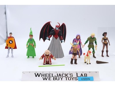 Lot of 8 Dungeons and Dragons Action Figures