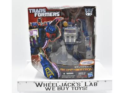 Soundwave W/ Laserbeak FOC Fall of Cybertron MOSC Generations Transformers