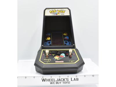 Pac-Man WORKING 2390 Midway Coleco 1981 Electronic Hand Held table Video Game