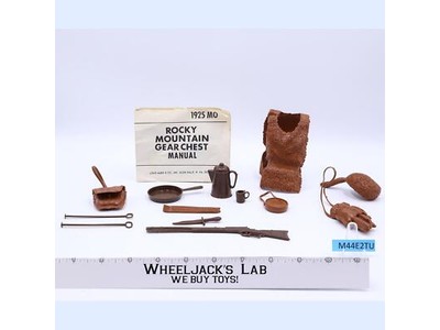 Rocky Mountain Gear Chest Best of the West Johnny West 1965 Marx Vintage