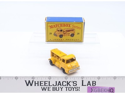 Thames Trader Compressor Truck No. 28 Matchbox Lesney YELLOW Vtg England W/ Box