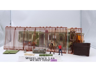 Electronic Mobile Command Center Jurassic Park Lost World 1997 Kenner Playset
