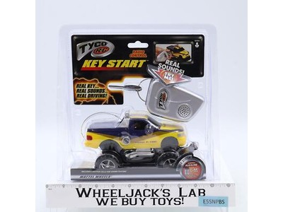 Ford F-150 Radio Control Key Start Truck 2000 Mattel NEW SALED