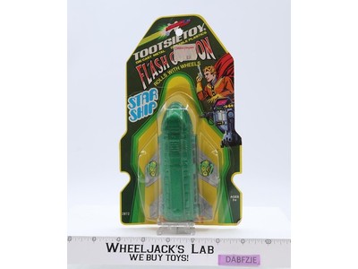 Star Ship Flash Gordon Rolls With Wheels 1978 Tootsietoy Vintage Die-Cast Figure