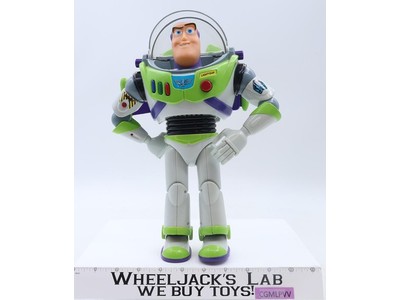 Ultimate Talking Buzz Lightyear Toy Story 1995 Thinkway Toys 12" Action Figure